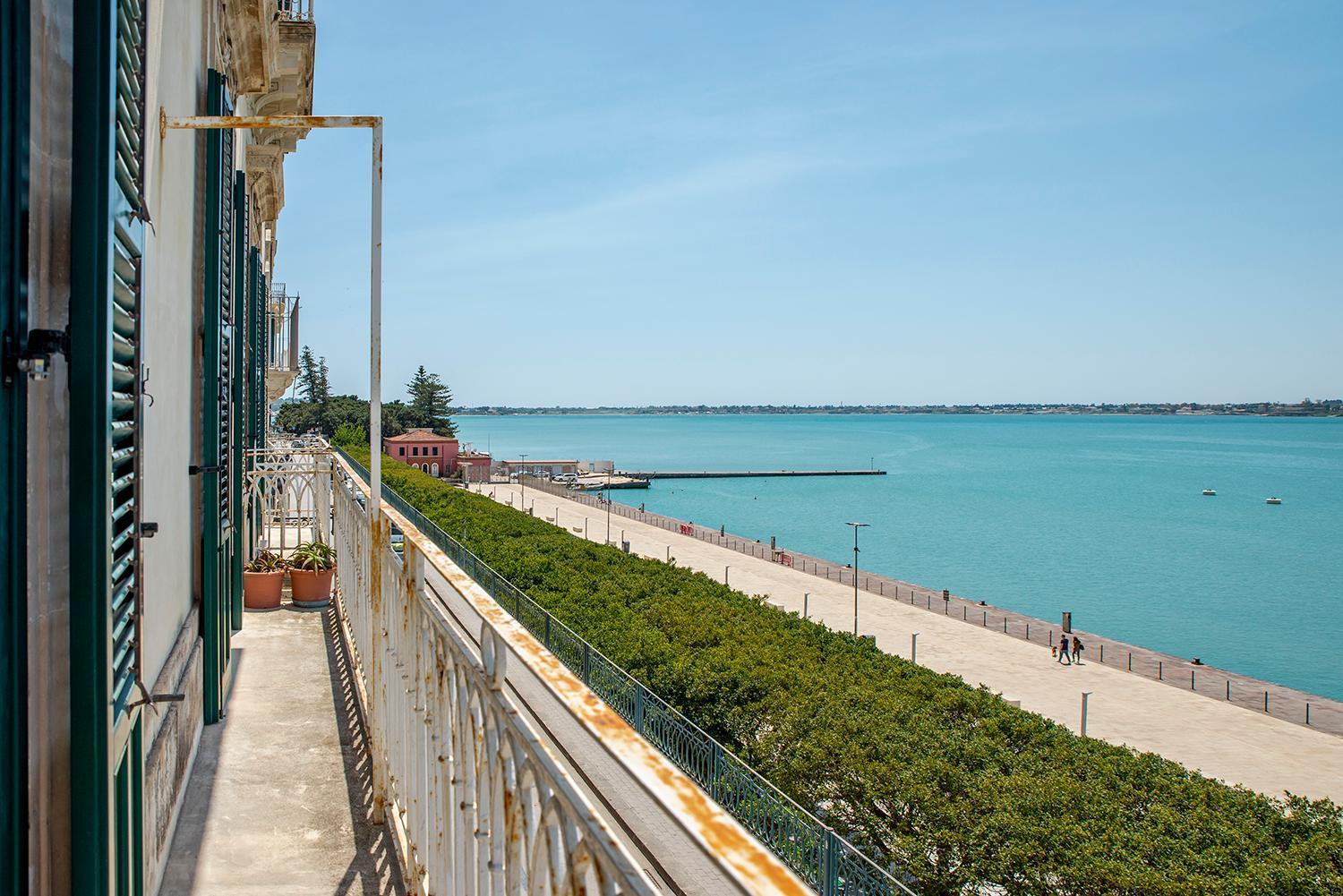 Apartment Seaview Design Homes In Ortigia By Wonderful Italy *