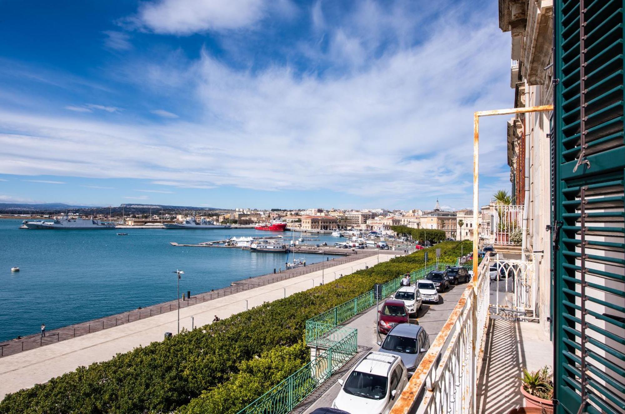 Seaview Design Homes In Ortigia By Wonderful Italy Apartment